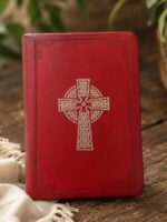 KJV LP Comp Ref Celtic Cross Burg LT Bible